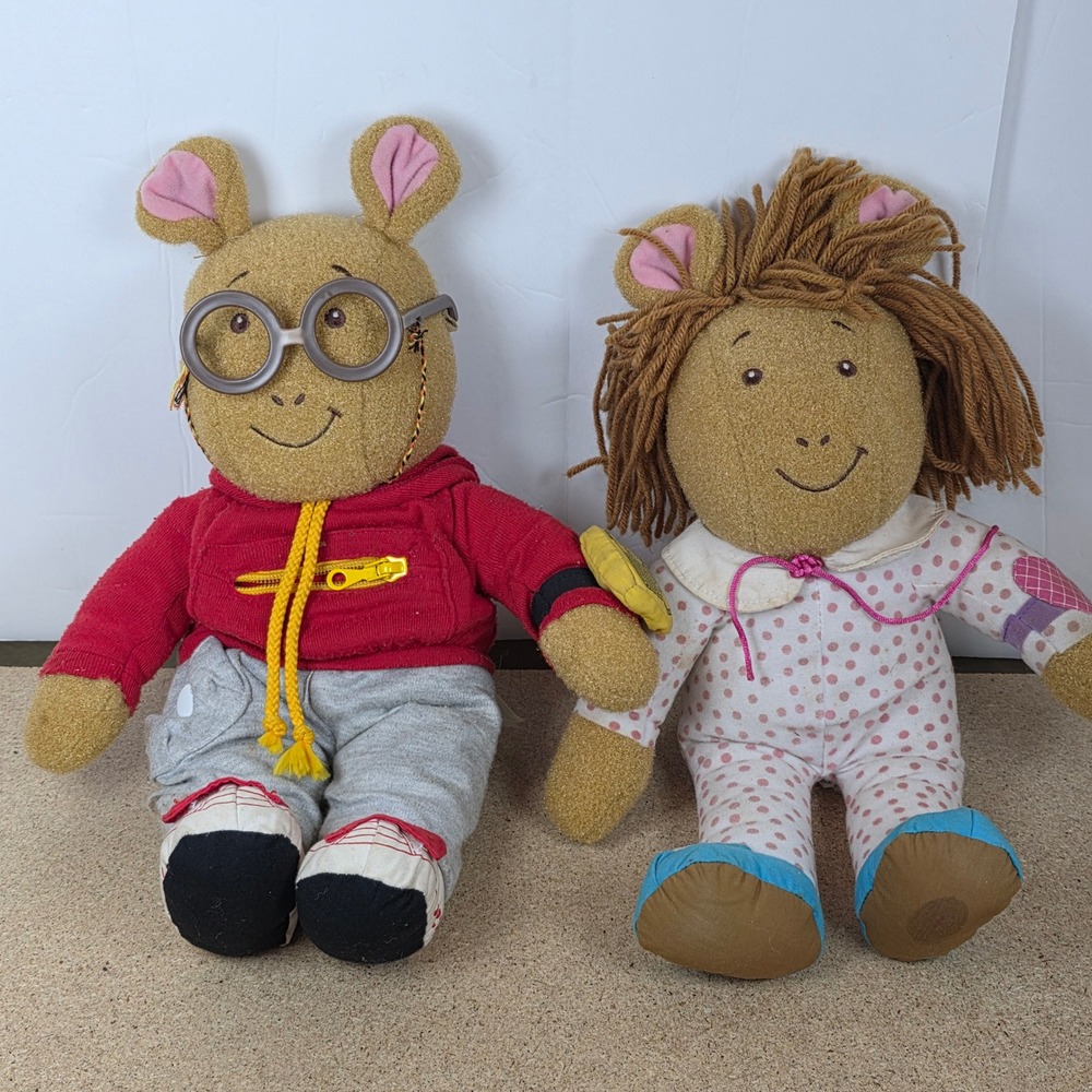 1996 Playskool Arthur and DW Dress Me Doll Set Vintage Plush Toy